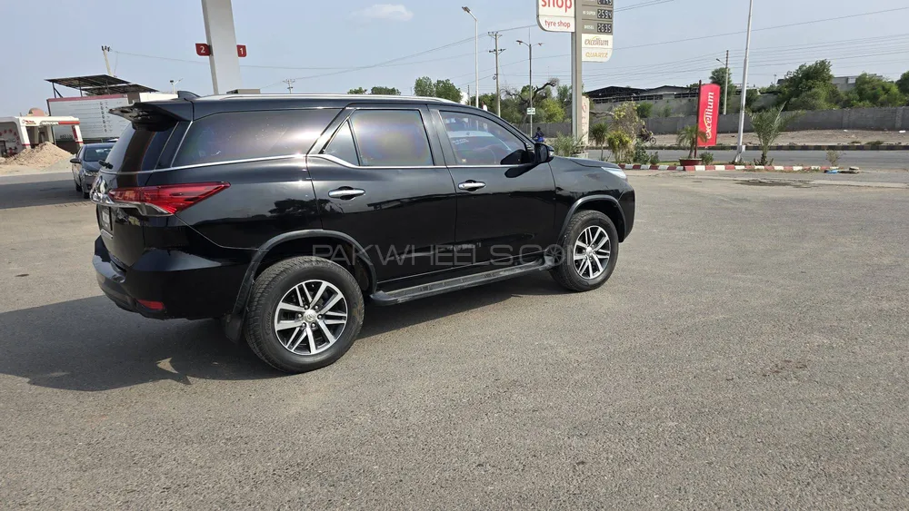 Toyota Fortuner 2019 for Sale in Multan Image-1