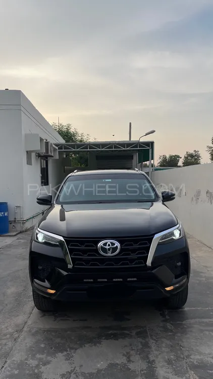Toyota Fortuner 2022 for Sale in Multan Image-1