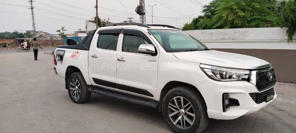 Toyota Hilux 2008 for Sale in Lahore Image-1
