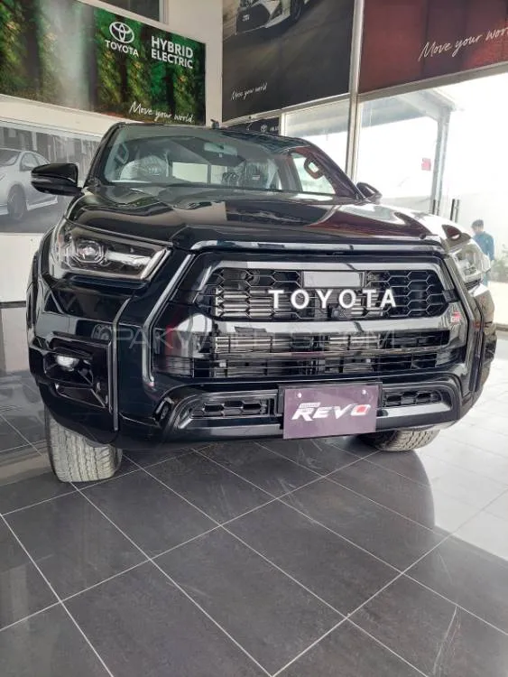 Toyota Hilux 2025 for Sale in Karachi Image-1