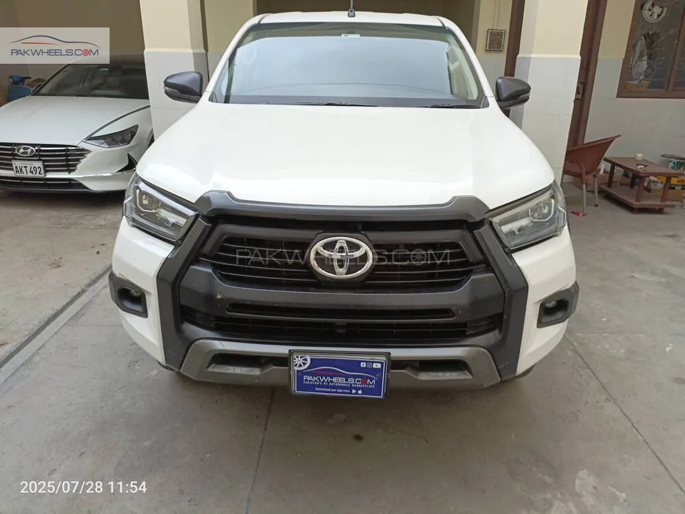 Toyota Hilux 2023 for Sale in Gujranwala Image-1