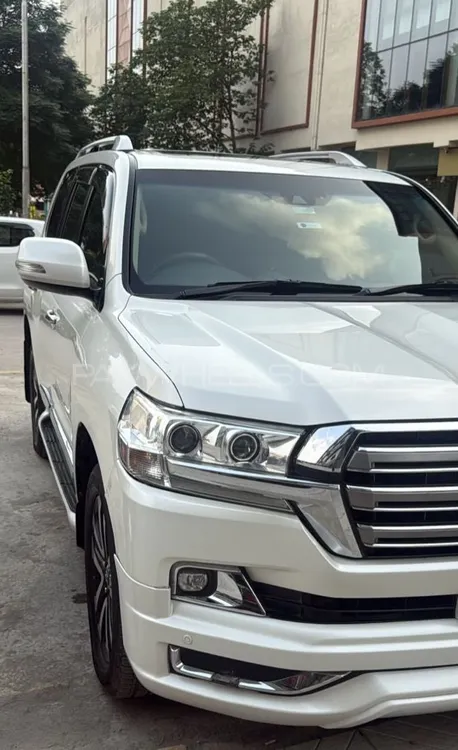 Toyota Land Cruiser 2016 for Sale in Islamabad Image-1