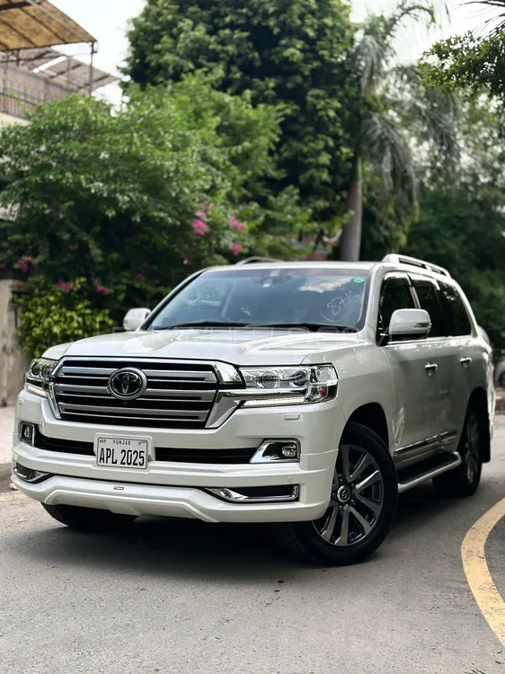 Toyota Land Cruiser 2020 for Sale in Lahore Toyota Land Cruiser 2020 for Sale in Lahore Image-3