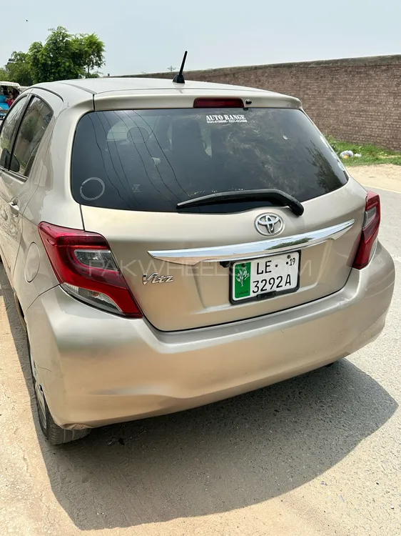 Toyota Vitz 2016 for Sale in Lahore Image-1