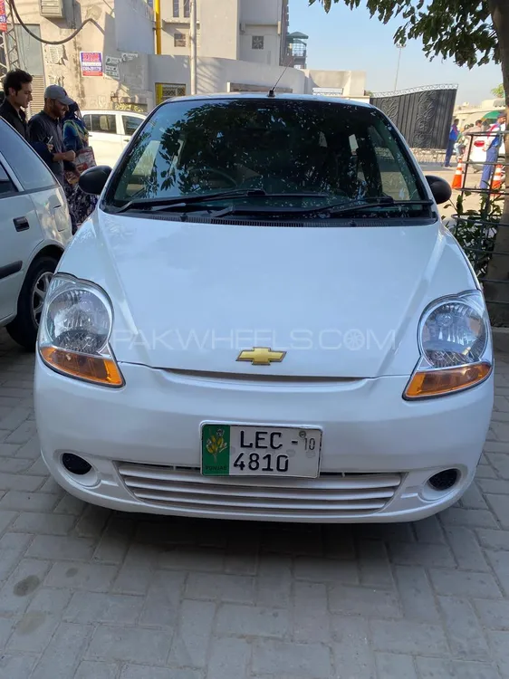 Chevrolet Spark 2010 for Sale in Hujra Shah Mukeem Image-1