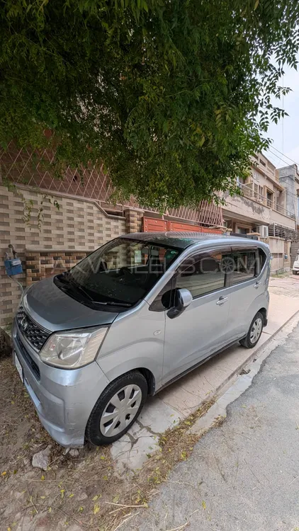 Daihatsu Move 2017 for Sale in Lahore Image-1