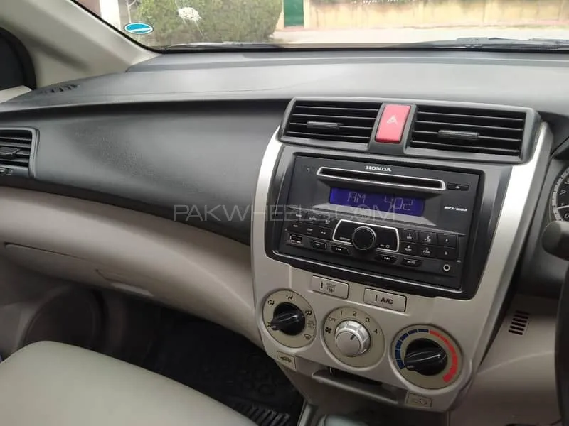 Honda City 2015 for Sale in Karachi Image-1