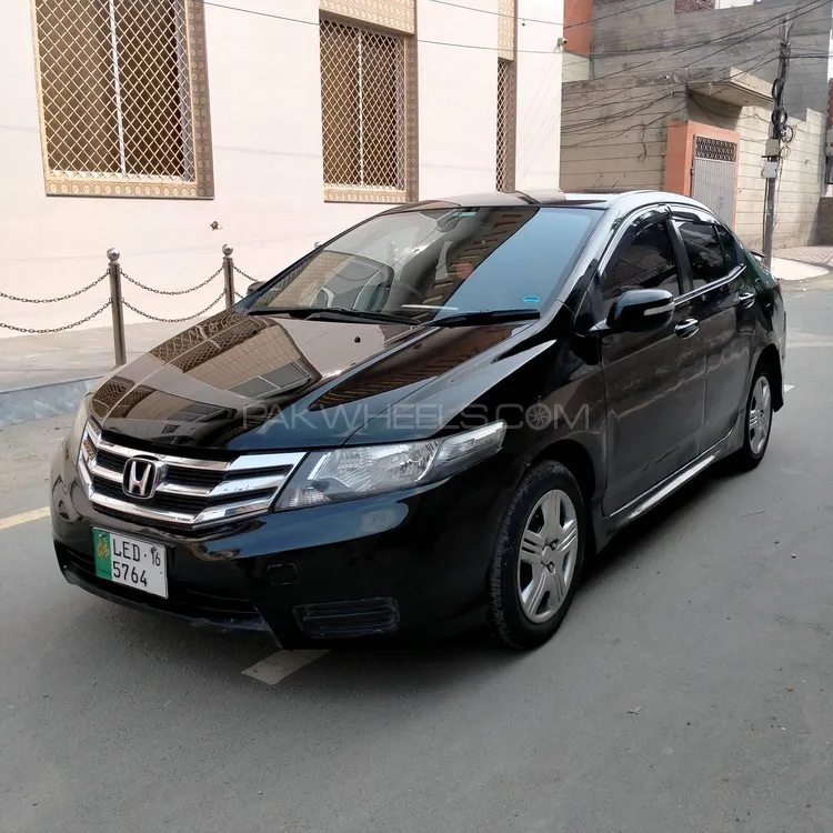Honda City 2016 for Sale in Faisalabad Image-1