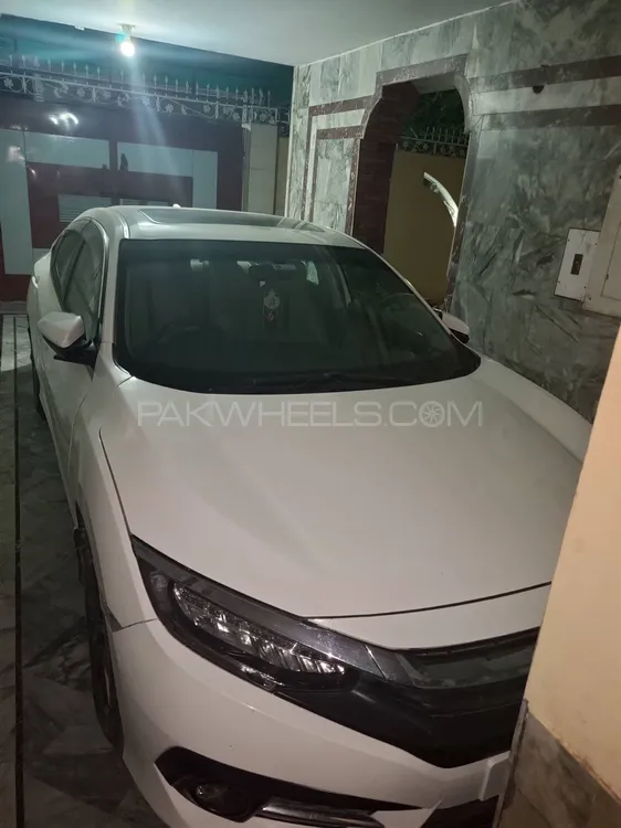 Honda Civic 2020 for Sale in Multan Image-1