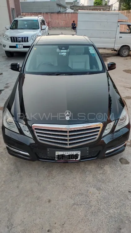 Mercedes Benz E Class 2013 for Sale in Islamabad Image-1