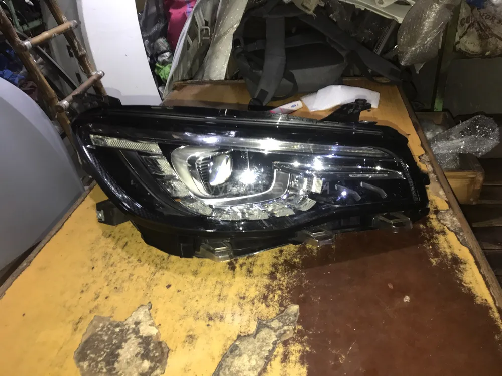 Mg HS Headlights Image-1