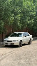 Toyota Corolla SE Saloon Automatic 2000 for Sale