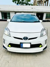 Toyota Prius G Touring Selection Leather Package 1.8 2014 for Sale