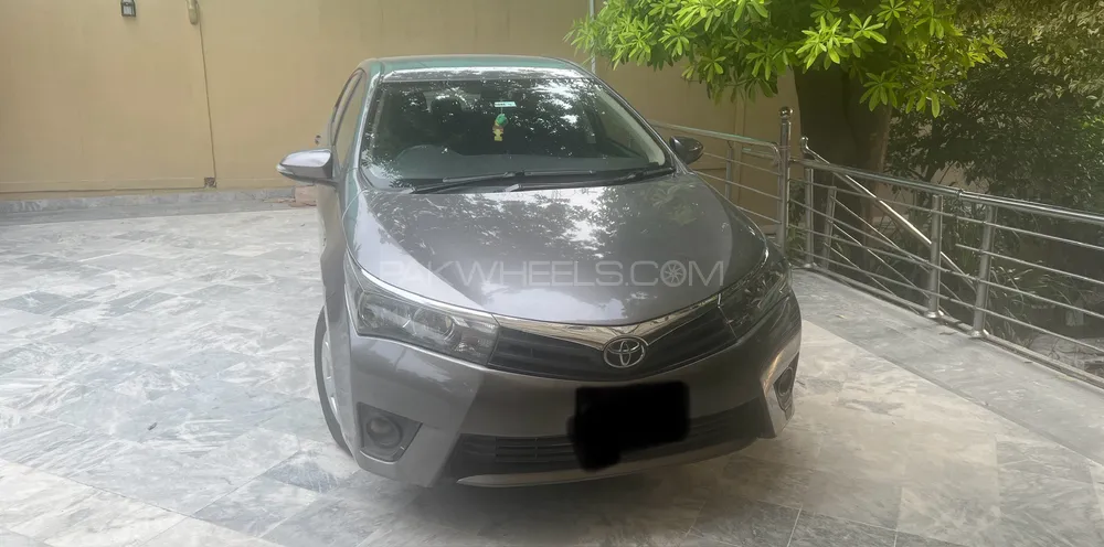 Toyota Corolla 2015 for Sale in Peshawar Image-1