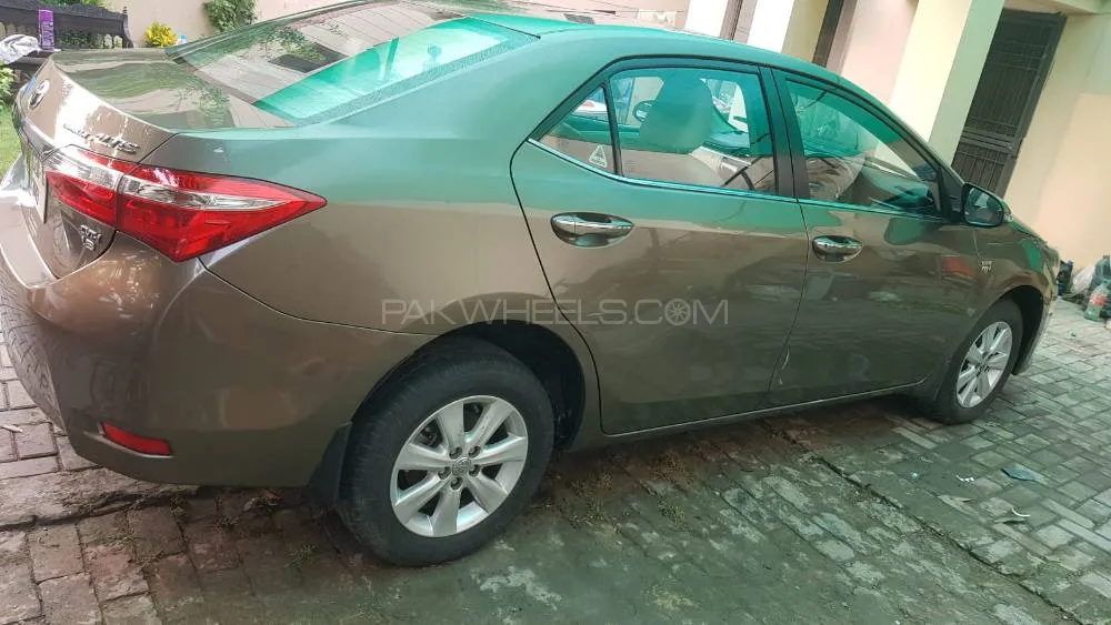 Toyota Corolla 2016 for Sale in Lahore Image-1
