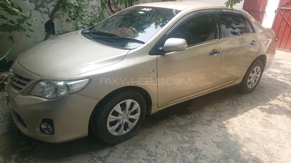 Toyota Corolla 2011 for Sale in Takhtbai Image-1