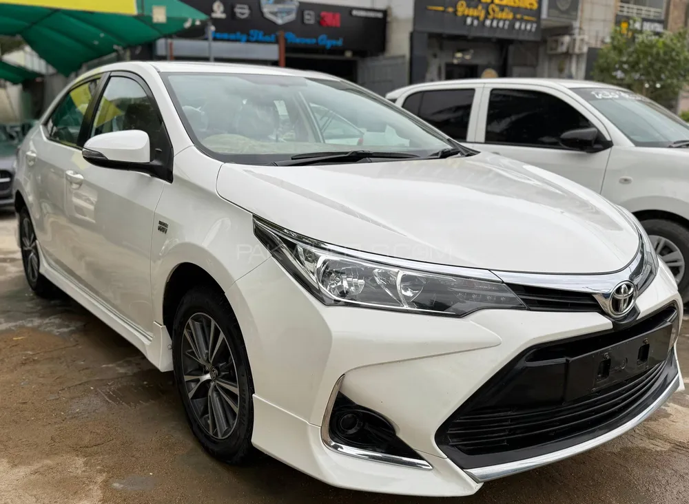 Toyota Corolla 2021 for Sale in Karachi Image-1