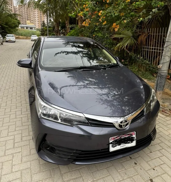 Toyota Corolla 2018 for Sale in Karachi Image-1