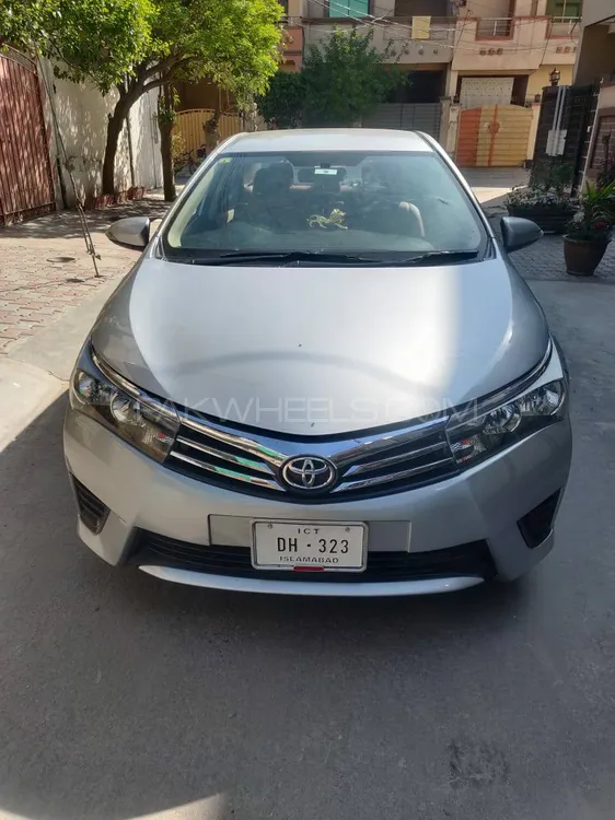 Toyota Corolla 2015 for Sale in Lahore Image-1