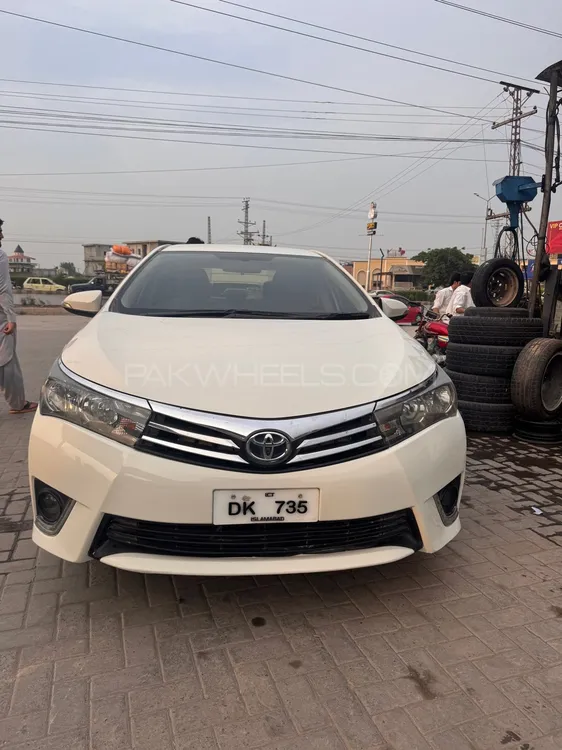 Toyota Corolla 2015 for Sale in Peshawar Image-1