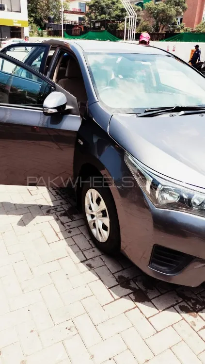 Toyota Corolla 2016 for Sale in Islamabad Image-1
