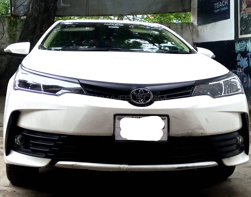 Toyota Corolla 2020 for Sale in Lahore Image-1