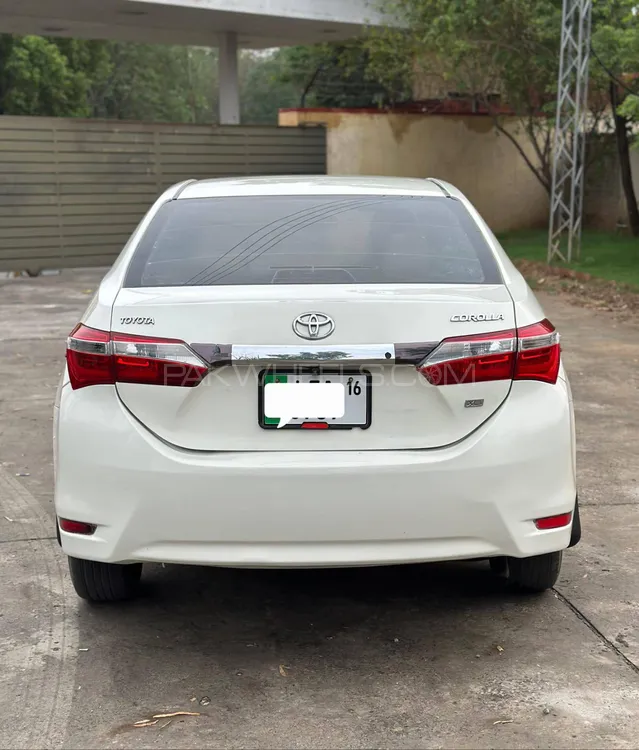 Toyota Corolla 2016 for Sale in Lahore Image-1