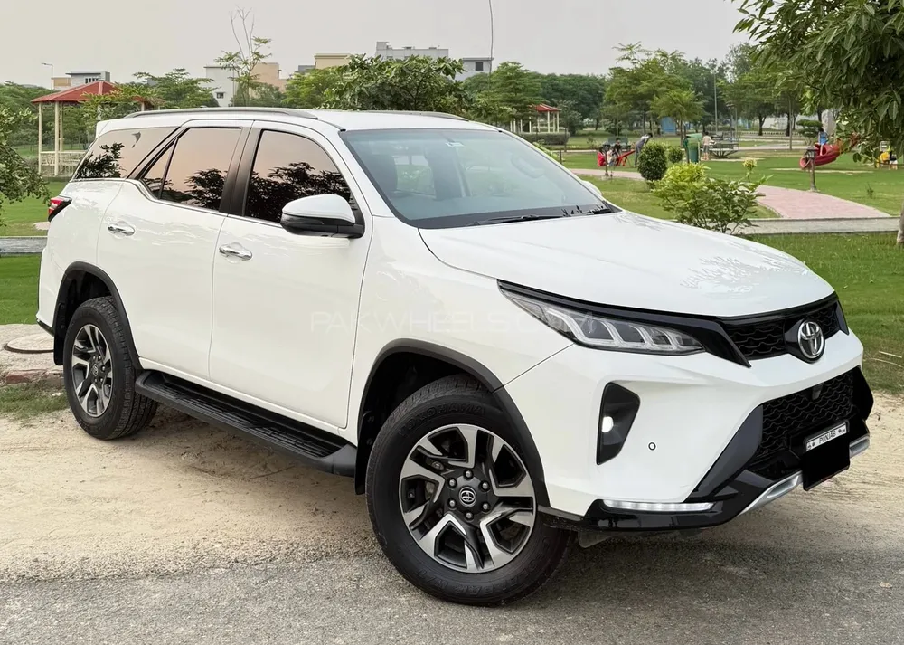 Toyota Fortuner 2022 for Sale in Lahore Image-1
