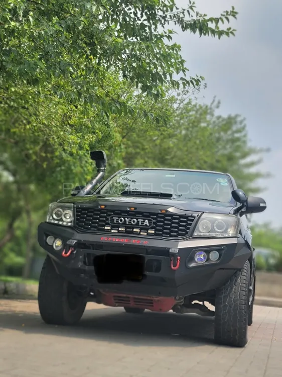 Toyota Hilux 2013 for Sale in Islamabad Image-1