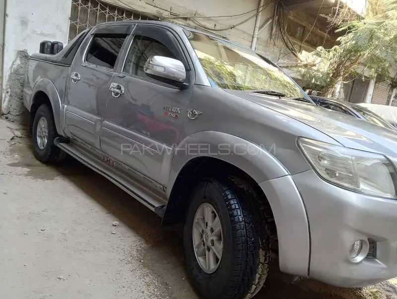 Toyota Hilux 2012 for Sale in Karachi Image-1