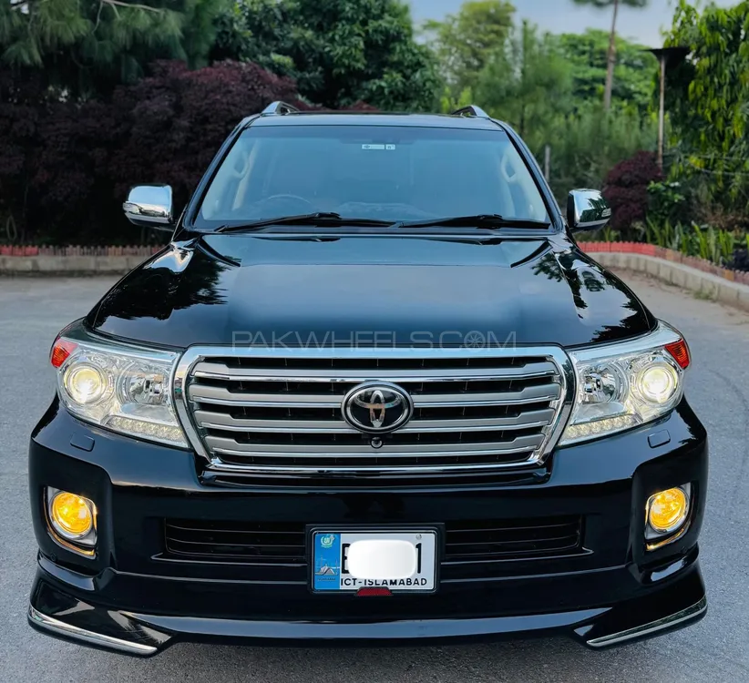 Toyota Land Cruiser 2015 for Sale in Islamabad Image-1