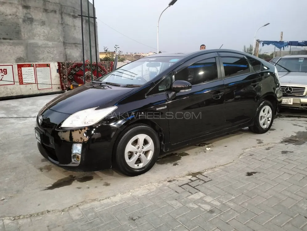 Toyota Prius 2010 for Sale in Wah cantt Image-1