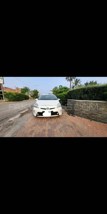 Toyota Prius 2014 for Sale in Faisalabad Image-1