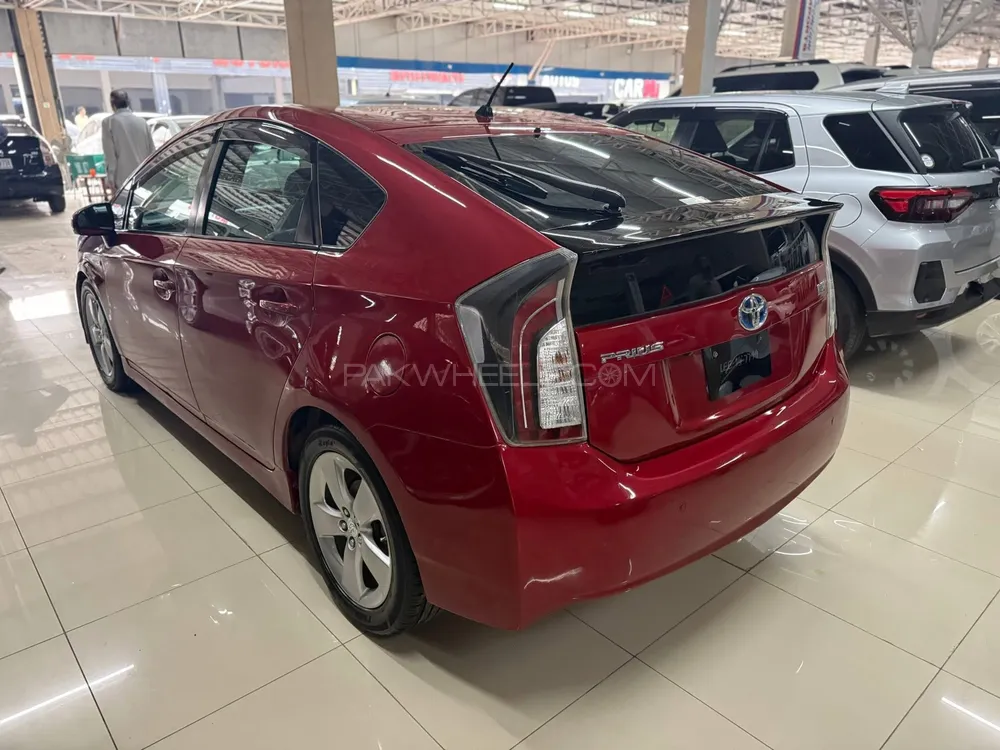 Toyota Prius 2010 for Sale in Peshawar Image-1
