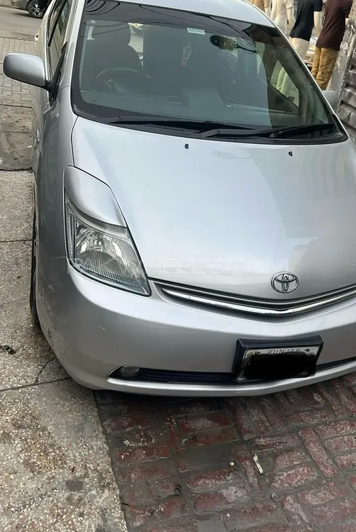 Toyota Prius 2010 for Sale in Lahore Image-1