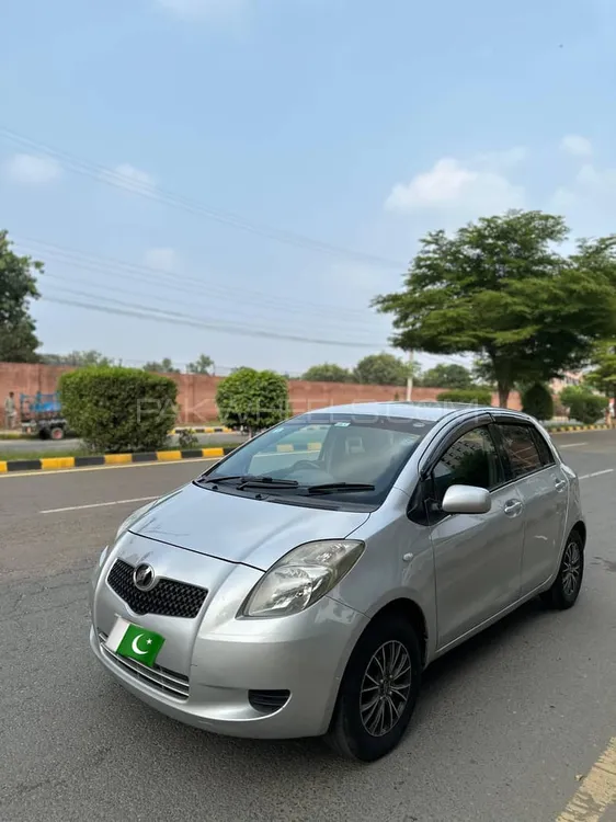 Toyota Vitz 2005 for Sale in Faisalabad Image-1