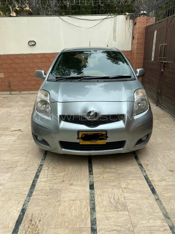 Toyota Vitz 2009 for Sale in Karachi Image-1