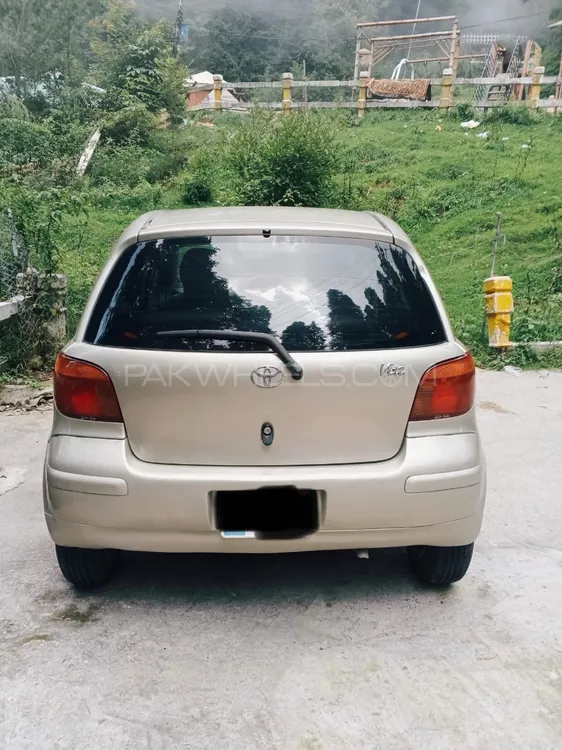 Toyota Vitz 2003 for Sale in Mardan Image-1