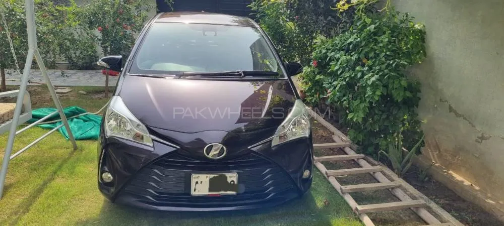 Toyota Vitz 2018 for Sale in Lahore Image-1