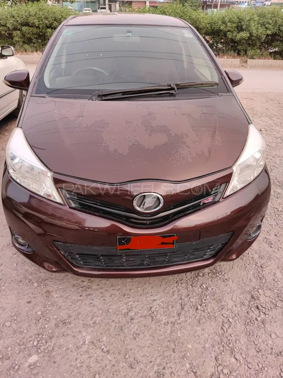 Toyota Vitz 2012 for Sale in Peshawar Image-1