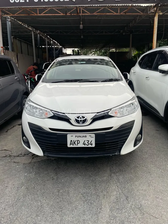 Toyota Yaris Sedan 2022 for Sale in Lahore Image-1