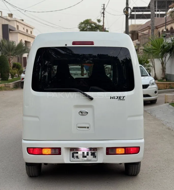 Daihatsu Hijet 2016 for Sale in Karachi Image-1