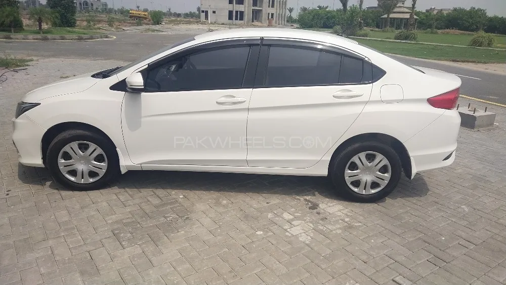 Honda City 2021 for Sale in Faisalabad Image-1