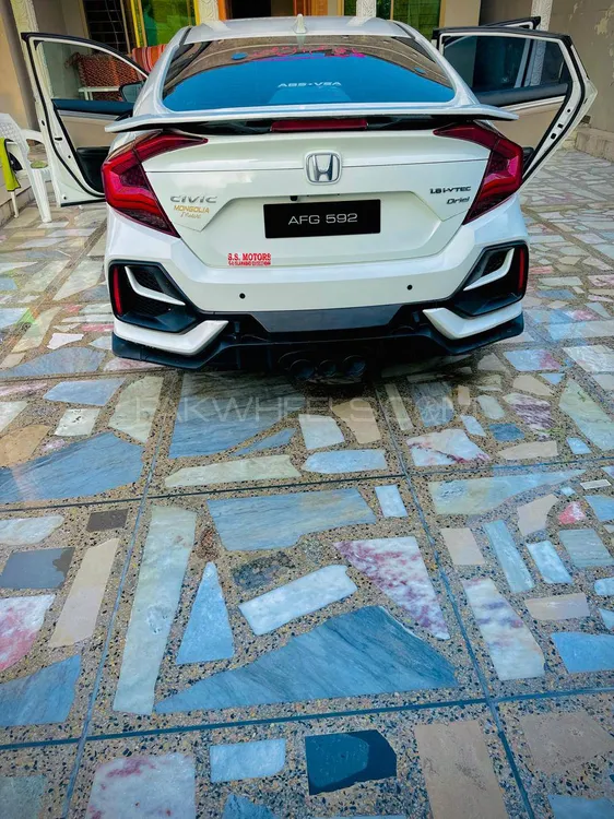 Honda Civic 2017 for Sale in Islamabad Image-1