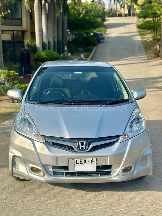 Honda Fit 2011 for Sale in Islamabad Image-1