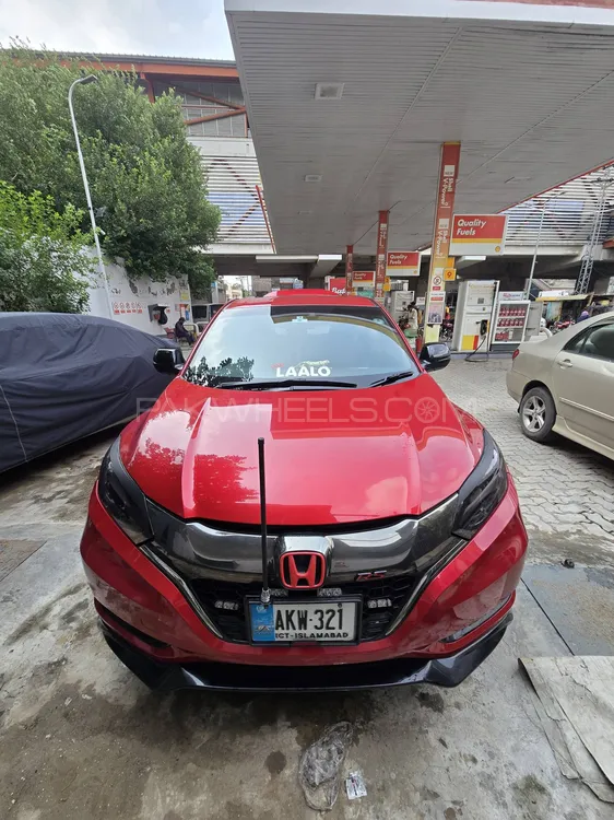 Honda Vezel 2018 for Sale in Lahore Image-1