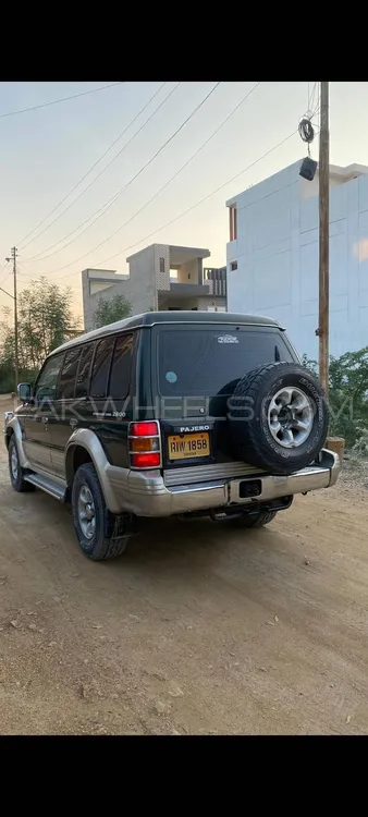 Mitsubishi Pajero 1997 for Sale in Karachi Image-1