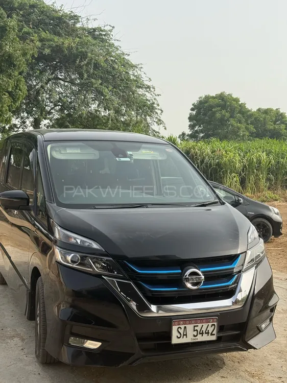 Nissan Serena 2019 for Sale in Karachi Image-1