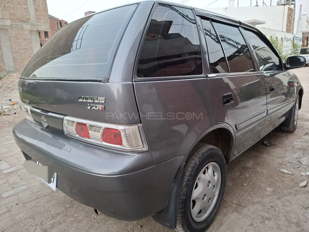 Suzuki Cultus 2011 for Sale in Sukkur Suzuki Cultus 2011 for Sale in Sukkur Image-2