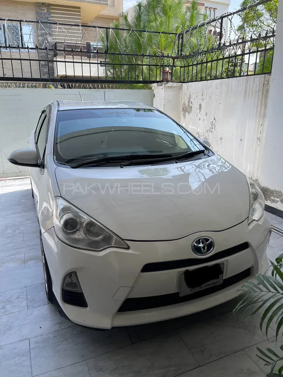 Toyota Aqua 2013 for Sale in Islamabad Image-1